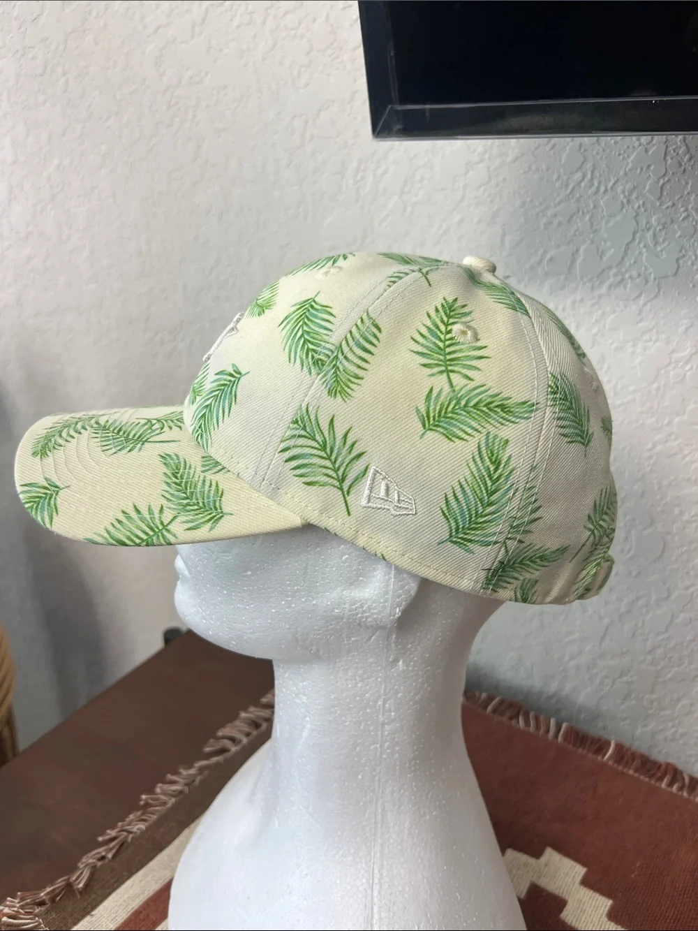 New Era Houston astros Baseball Cap with Green Palm Print and Silver H Logo